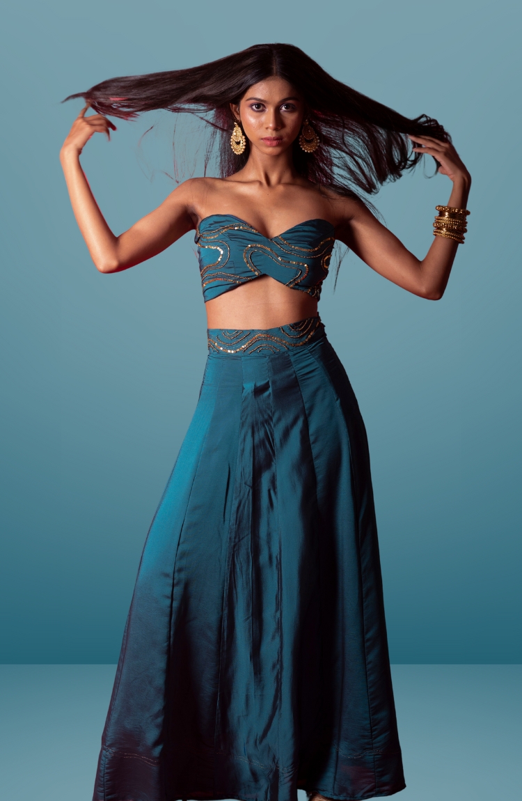 Green Dress - Image 2