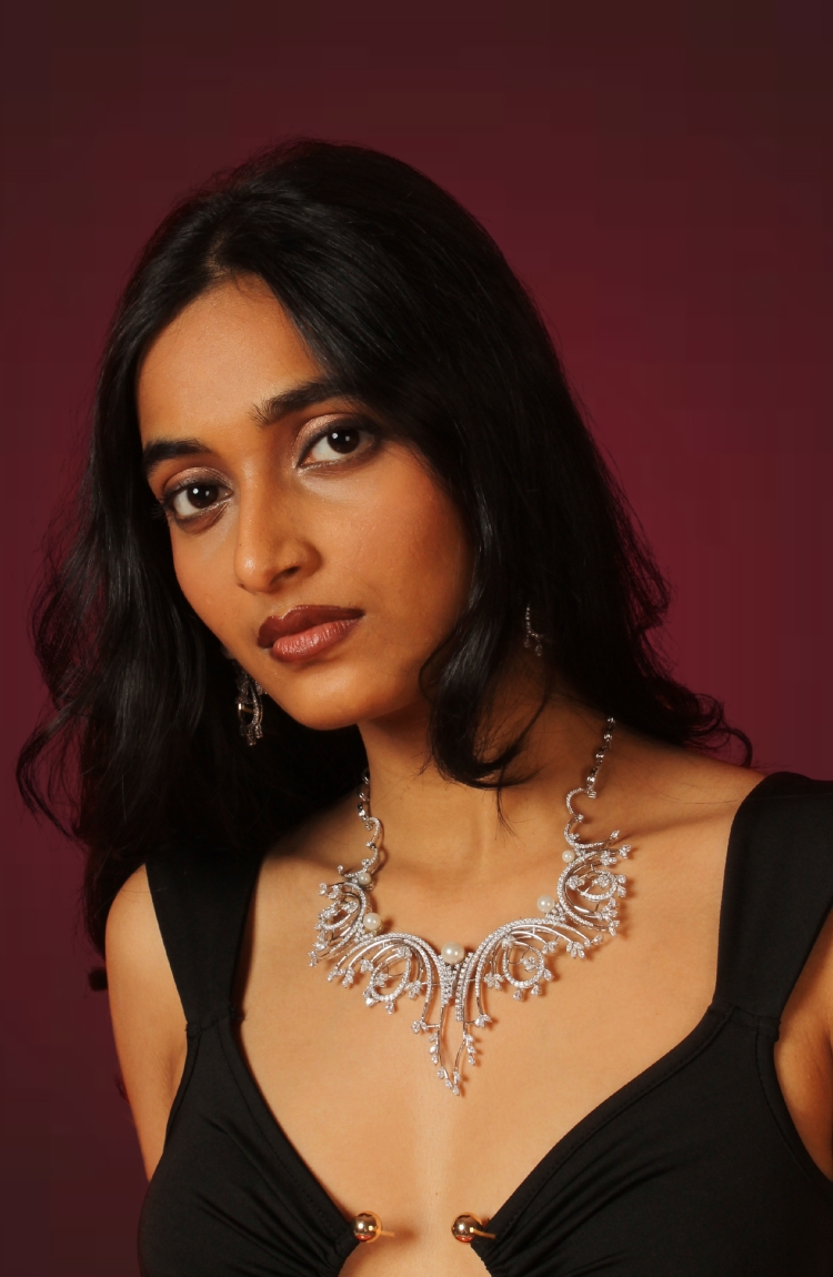 Stylish Silver Necklace Jewelry Set for Women